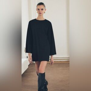 Absolutely stunning brand new collectible Limited edition designer dress size XL